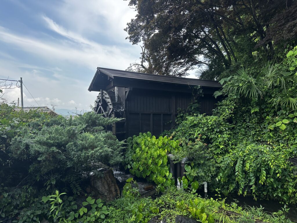 秩父・牧水の滝・水車小屋